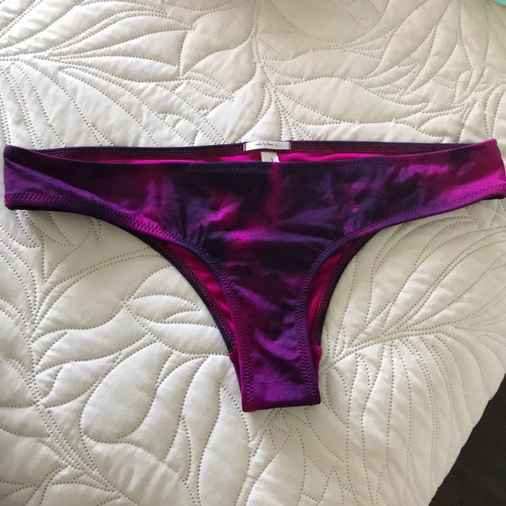 made by Dawn size L ** fits like XL bikini bottoms